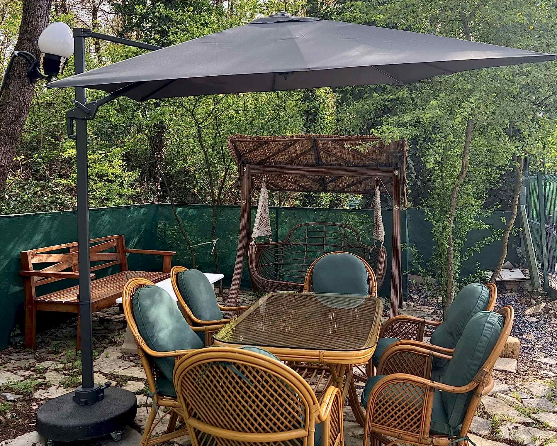 Equiles 2,5x2,5 Yandan Gövdeli Bahçe Şemsiyesi