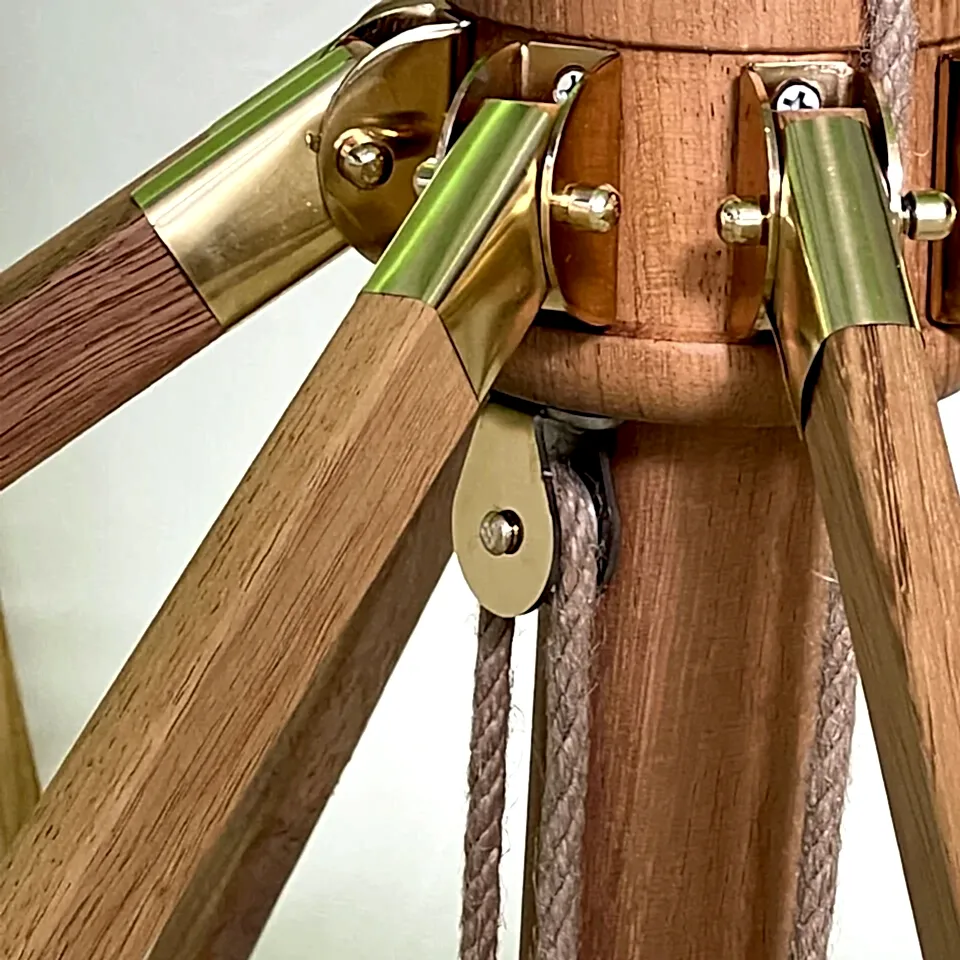 2,5 Çap Yuvarlak Ahşap Bahçe Şemsiyesi