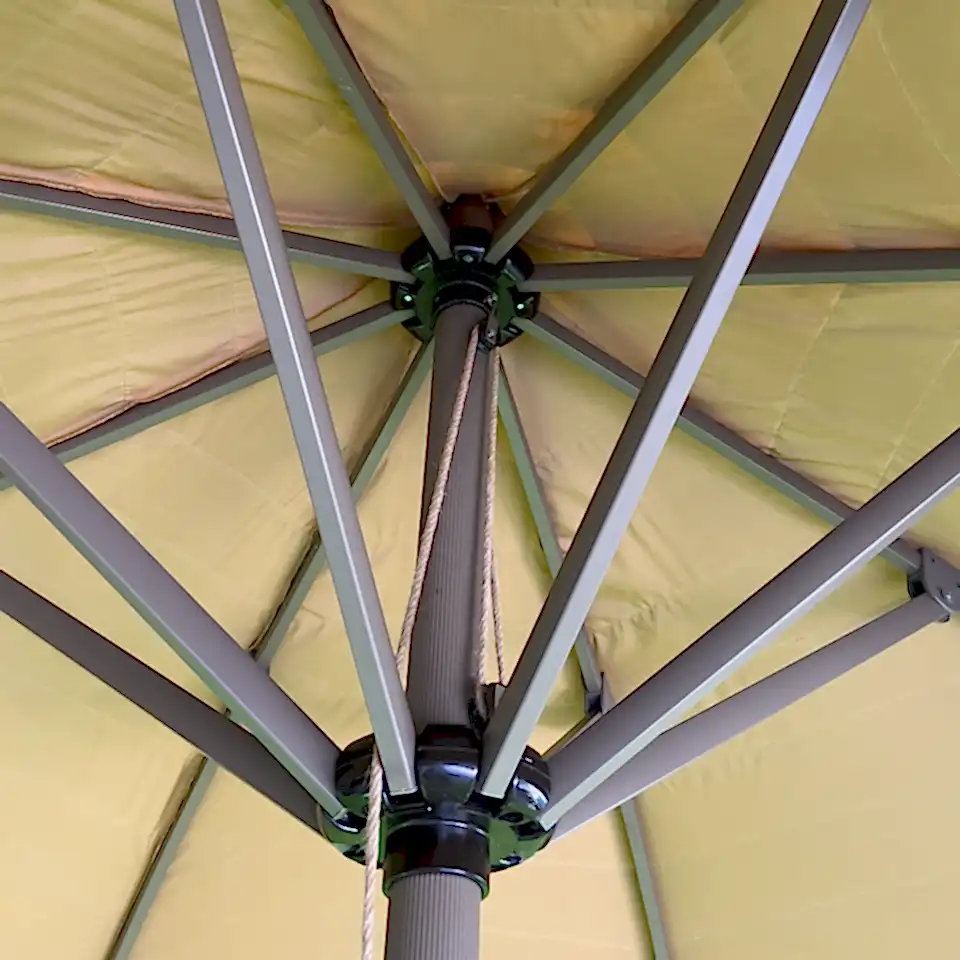 2.5 Metre Yuvarlak Alüminyum Gövdeli Bohem Saz Şemsiye