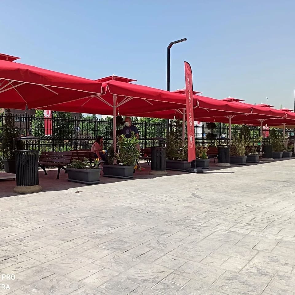 3,5x3,5 Teleskopik Eko Model Şemsiye Saçaklı Polyester Dokuma Kumaş Krem Renk